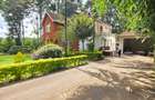 5 Bed Townhouse with En Suite at Rossylon Lone Tree - 4