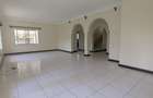 4 Bed House with Swimming Pool at Links Road - 8