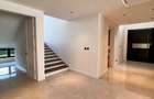 5 Bed Villa with En Suite in Runda - 16