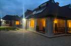 3 Bed House with En Suite in Cianda - 2
