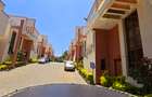 5 Bed Townhouse with En Suite at Lavington Road - 1