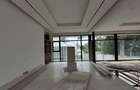 6 Bed Townhouse with En Suite in Lavington - 8
