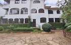 6 Bed House with En Suite in Nyari - 3