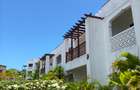 3 Bed Townhouse with En Suite at Sultan - 1