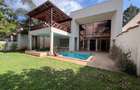 5 Bed Townhouse with En Suite at Convent Dr - 1