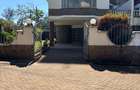4 Bed House with En Suite at Brookside Garden - 1