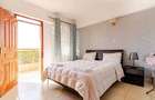 Serviced 2 Bed Apartment with En Suite at Brookside Area - 6