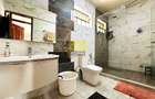 4 Bed Apartment with En Suite in Parklands - 18
