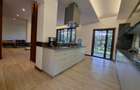 3 Bed House with En Suite in Nyari - 13