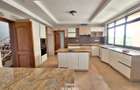 4 Bed Apartment with En Suite at Riverside Drive - 1