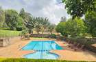 4 Bed House with En Suite at Rosslyn Heights - 13
