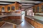 5 Bed House with En Suite at Off Un Avenue - 11