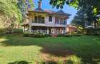 5 Bed House with En Suite in Karen Hardy - 1