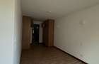 1 Bed Apartment with Swimming Pool in Dennis Pritt - 7