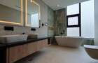 5 Bed Villa with En Suite in Westlands Area - 14