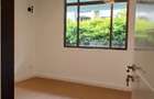 4 Bed Apartment with En Suite at Hatheru Road - 8