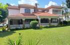 4 Bed Villa with En Suite at Rossylin Lone Tree - 9