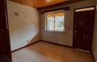 5 Bed Townhouse with En Suite in Lavington - 12