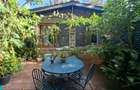 1 Bed House with En Suite in Rosslyn - 6