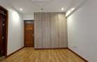 4 Bed Apartment with En Suite at 2Nd Parklands Avenue - 15