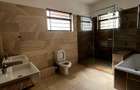 3 Bed Apartment with En Suite at Parklands - 7