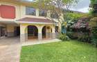 4 Bed Townhouse with En Suite at Lavington - 1