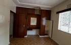 5 Bed Townhouse with En Suite in Lavington - 13