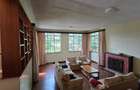 4 Bed House with En Suite in Nyari - 8