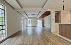 4 Bed Townhouse with En Suite in Spring Valley - 5
