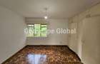 4 Bed House with En Suite in Lavington - 7