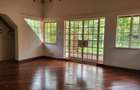 5 Bed Townhouse with En Suite in Rosslyn - 12