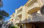 Serviced 2 Bed Apartment with En Suite at Links Road - 1