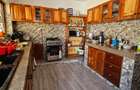 2 Bed House with En Suite at Hr91 - 7