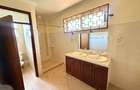 5 Bed Townhouse with En Suite in Lavington - 15