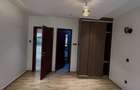 5 Bed Townhouse with En Suite in Lavington - 13