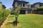 4 Bed Townhouse with En Suite at Oak And Ivy - 17