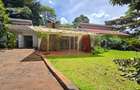 4 Bed House with En Suite in Rosslyn - 13