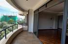 4 Bed Apartment with En Suite at Riverside Drive - 2