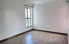 3 Bed Apartment with En Suite in Parklands - 9