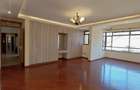 5 Bed Townhouse with En Suite in Lavington - 7