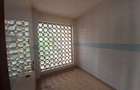 1 Bed Apartment with En Suite in Kilimani - 2