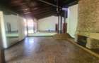4 Bed House with En Suite in Lake View - 2