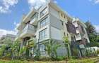 4 Bed Townhouse with En Suite at The Loft Two Rives - 1