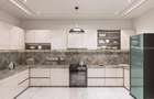 3 Bed Apartment with En Suite in Parklands - 11