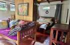 1 Bed House with En Suite at Karen Hardy - 9