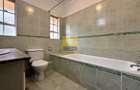 5 Bed House in Rosslyn - 12