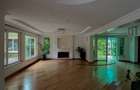 4 Bed Townhouse with En Suite at Riverside Drive - 4