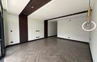 5 Bed House with En Suite in Nyari - 12