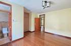 5 Bed Townhouse with En Suite at Lavington Green - 17