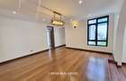 5 Bed House with Garden in Runda - 12